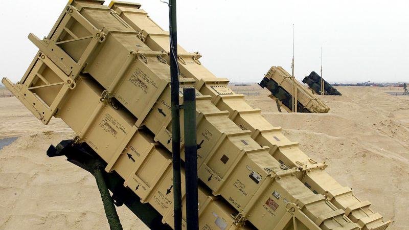 أمير سعودي يرد على "من يشمت" بالمملكة وهجمات الحوثي بالمسيرات والصواريخ