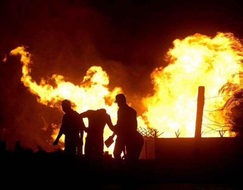 مقتل 13 شخصا على الأقل في حريق...