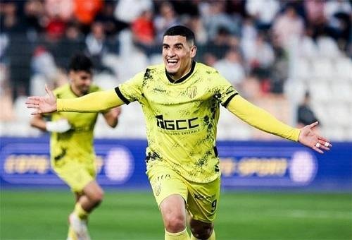 خطوة جديدة من الأهلي للتعاقد م...