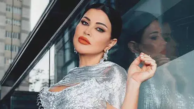 منة فضالي مع كلابها وجومانا مر...