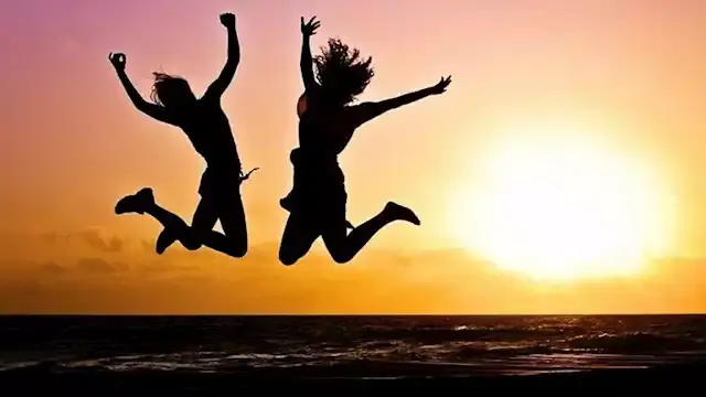 بدون أدوية.. 5 عادات يومية تمن...