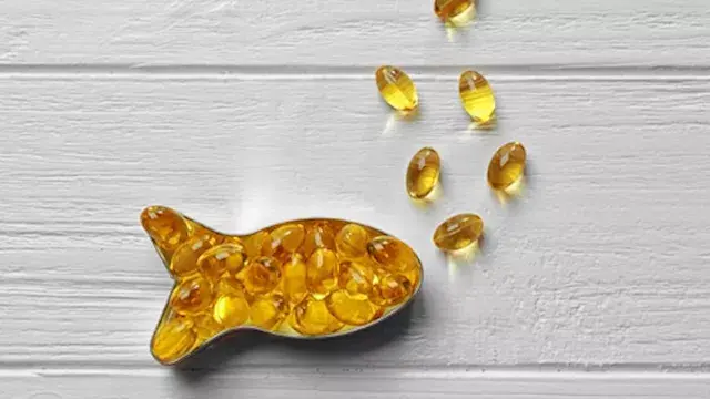هل يضر زيت السمك بالدماغ بعد إصابات الرأس؟ دراسة تكشف