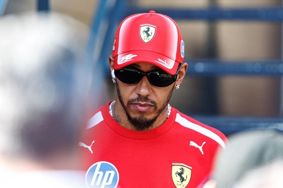 Lewis Hamilton disagrees with decision to reduce F1 race lengths