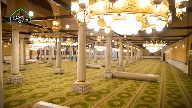 إمام مسجد الحسين يروي حكاية "ب...