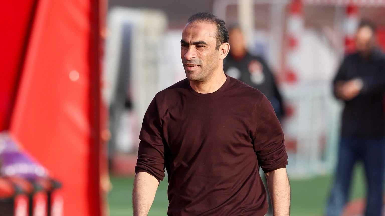 عبد الحفيظ للاعبين: تحلوا بشخص...