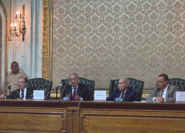 عمرو موسى: لا شرق أوسط جديد دو...