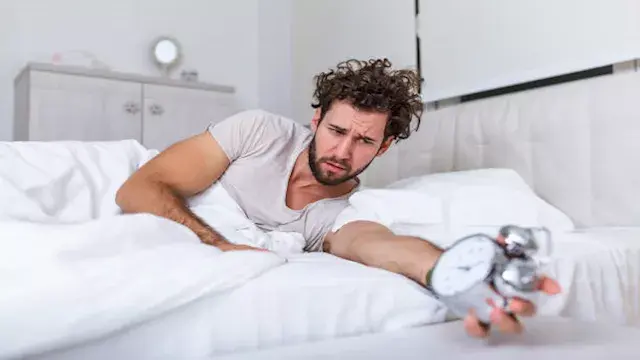 6 أطعمة ومشروبات قد تخلصك من الأرق