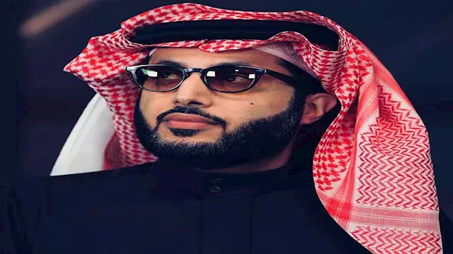 "خالص العزاء لأخي الغالي".. تركي آل الشيخ ينعى والدة النجم أحمد حلمي