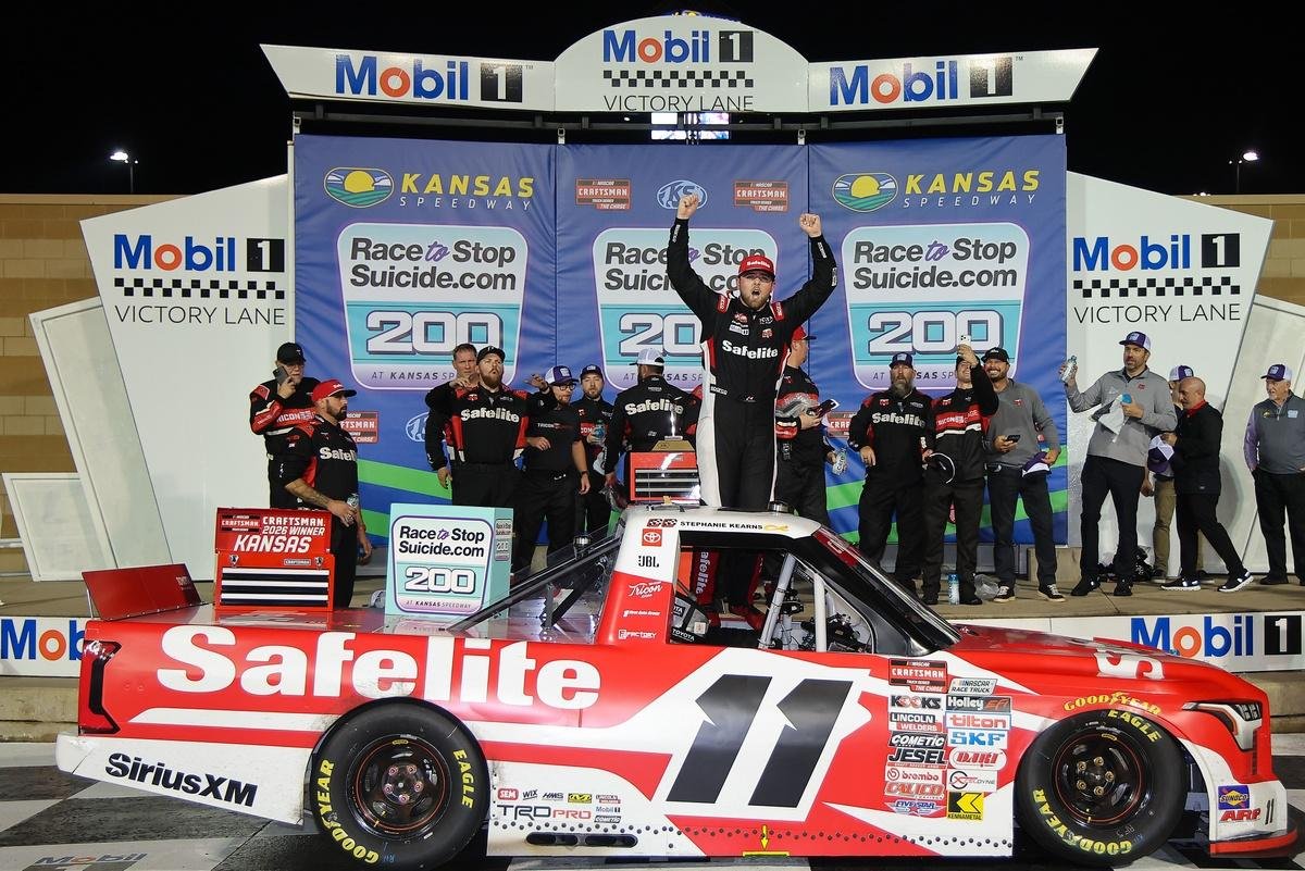 After five-hour rain delay, Kaden Honeycutt wins dramatic NASCAR Truck race at Kansas