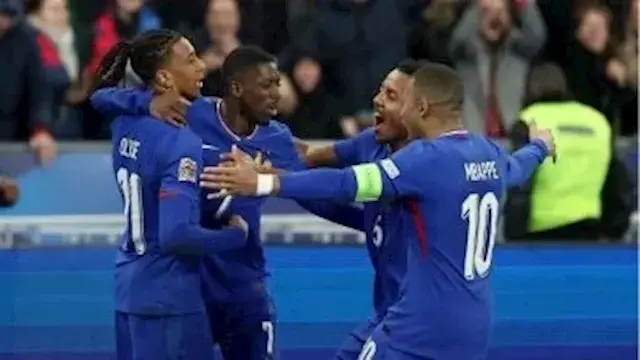 العواصف تهدد مباراة فرنسا والع...