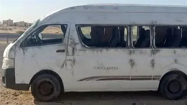 بالأسماء.. 13 مصابا في انقلاب ميكروباص عمال على صحراوي البحيرة