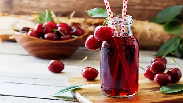 ماذا يحدث لجسمك عند شرب عصير ا...
