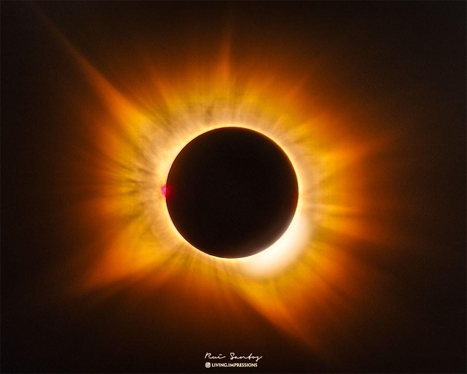 APOD: 2026 August 17 – A Golde...