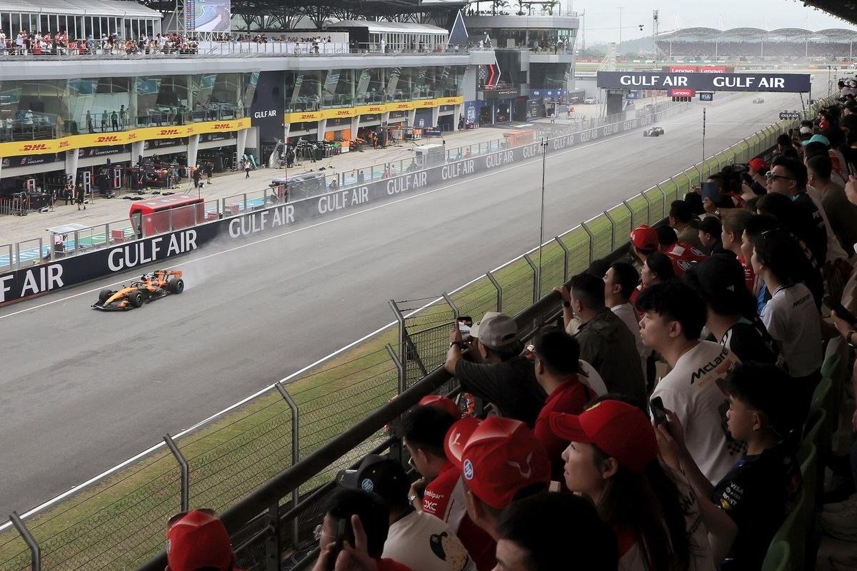 Who slept worst last night: an F1 fan