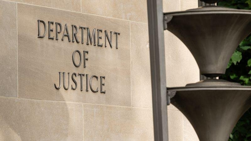 أمريكا.. كشف ملابسات القبض على مهندس "سعودي" بتهمة "إخفاء جهاز تسجيل" في شركة OpenAI