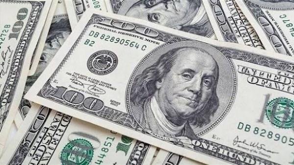 سعر الدولار الآن في منتصف التع...