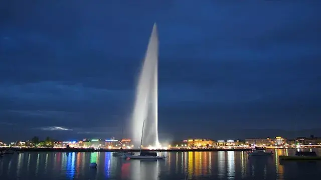 8 نوافير مذهلة حول العالم تُبه...