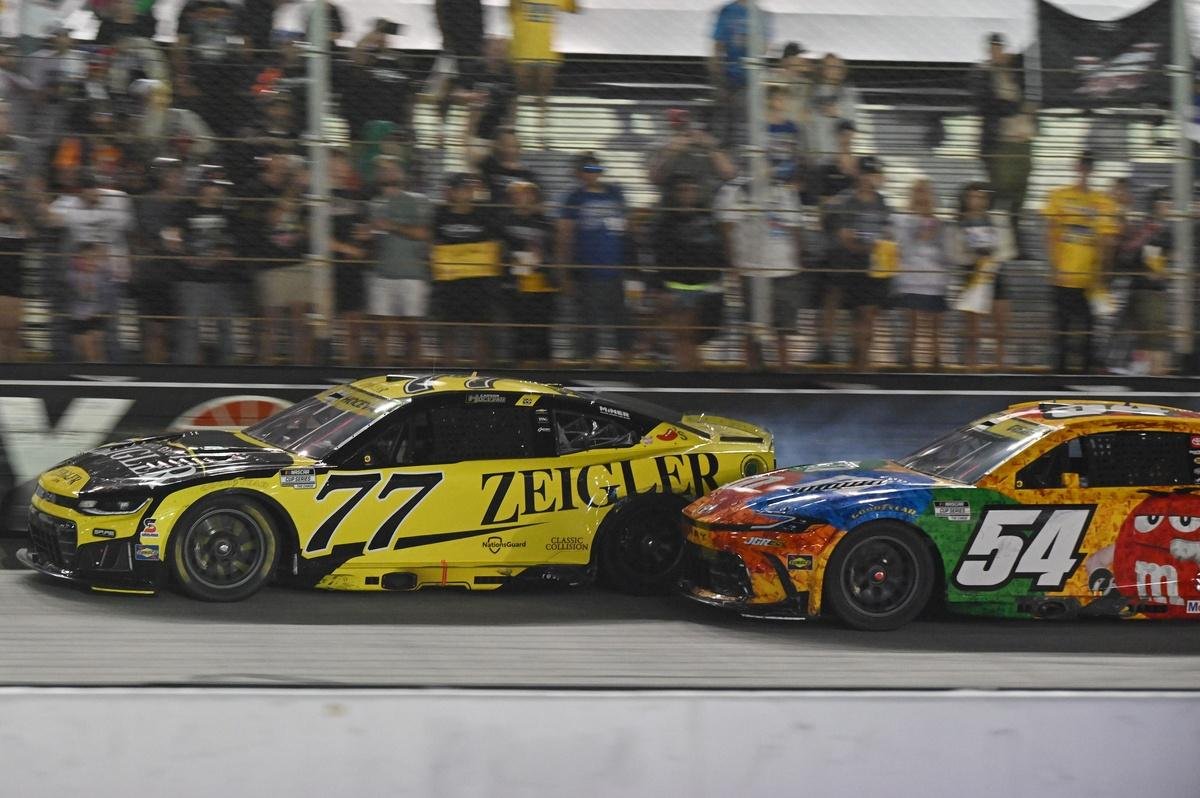 NASCAR to meet with Ty Gibbs for throwing water bottle into Bristol fight