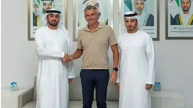 المحطة العاشرة.. كارتيرون مدير...
