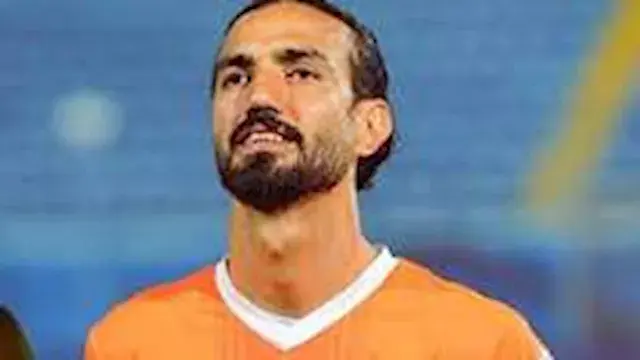 رامي صبري يهنئ المهدي سليمان ح...