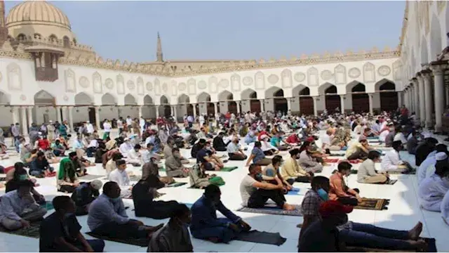 محمد بسيوني قارئًا.. شعائر صلا...