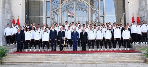 «دعم الرئيس السيسي تتويجًا لجه...