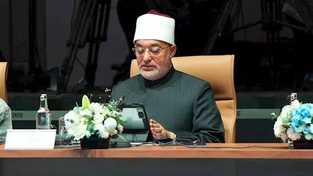 بالتفاصيل.. مفتي الجمهورية يلق...