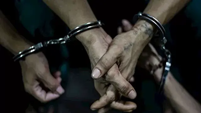 "بابا موت أختي".. أب ينهي حياة...