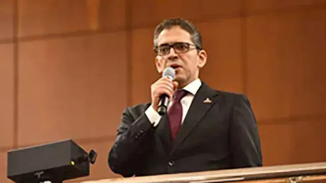 مهاب مجاهد: اللحمة الوطنية تحد...
