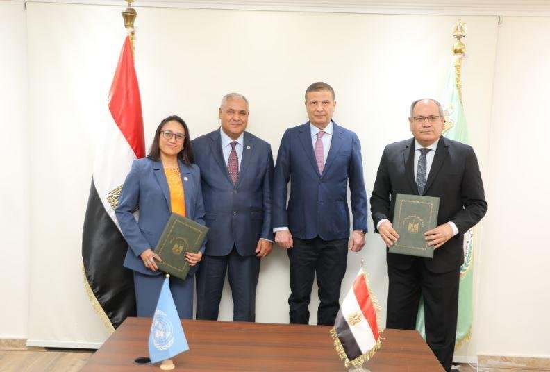 توقيع مشروعين لتحقيق التنمية ا...
