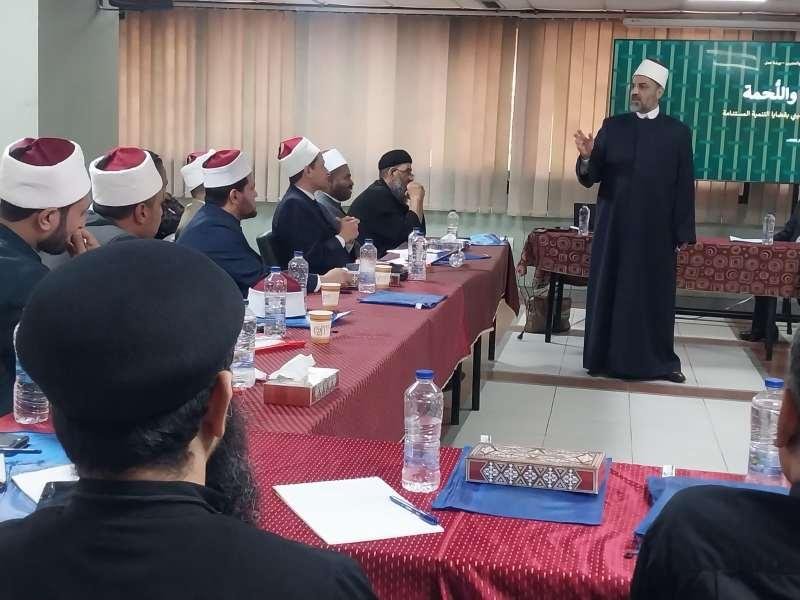 الأوقاف تبحث تعزيز دور القيادا...