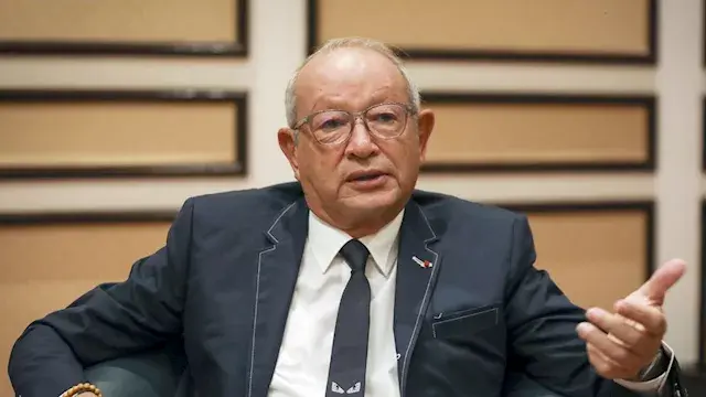 "احتفظ بالسيولة".. نصائح نجيب...