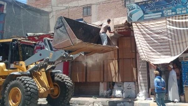 حملات مكبرة لازالة الإشغالات و...