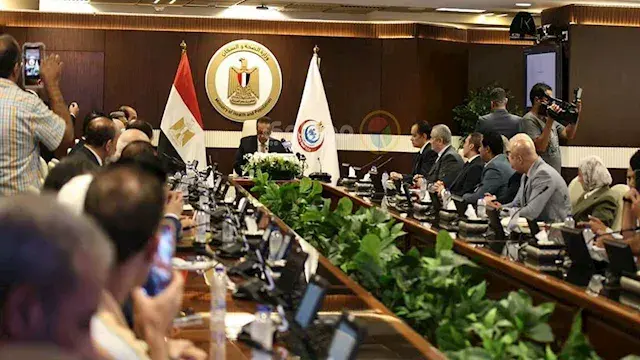 إقبال كبير على بعثة الحج.. 21...