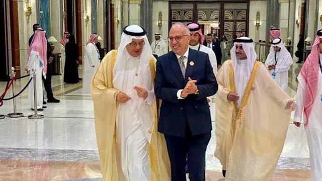 وزير الري يصل جدة للمشاركة في...