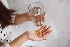 كيف يهدد نقص فيتامين د قلبك؟.. احذر هذه الأعراض