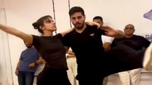 بالفيديو- ابنة عمرو دياب ترقص...