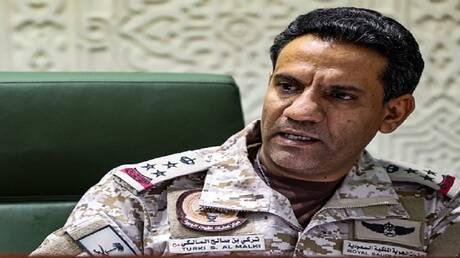 التحالف: إصابة 13 مدنيا وتضرر منازل ومركبات في هجمات حوثية استهدفت مدنا سعودية