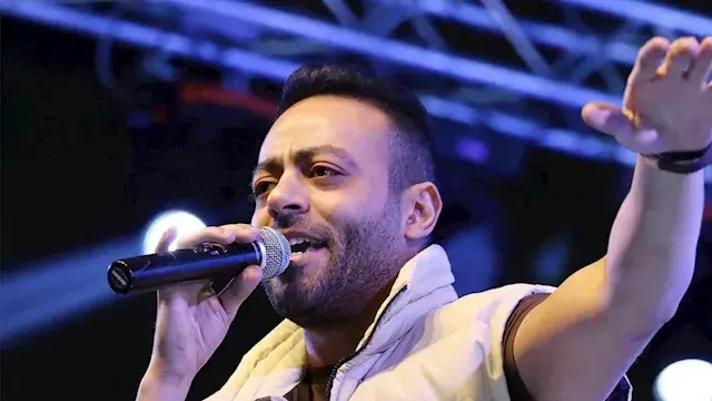 بعد خلاف بينهما.. تامر عاشور ي...