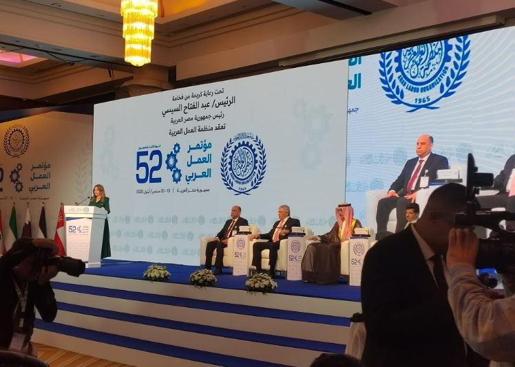 انطلاق أعمال الدورة الـ52 من م...