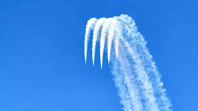 معرض العلمين للطيران.. عروض جو...
