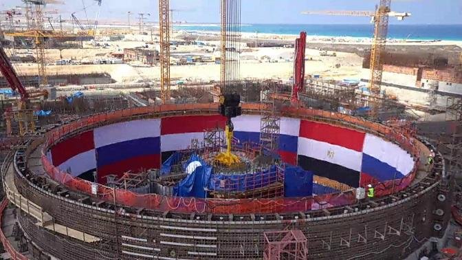 رئيس الوزراء يشهد فعاليات حفل تركيب وعاء ضغط المفاعل للوحدة الثانية بمحطة الضبعة النووية