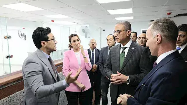محافظ الجيزة يتابع تجهيز المرك...