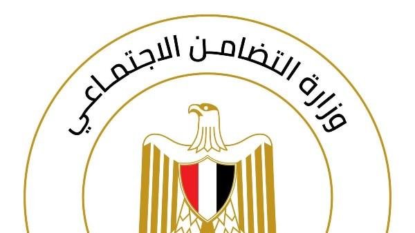 وزيرة التضامن توجه فريق التدخل السريع بفحص شكوى لسيدة مسنة بالسويس