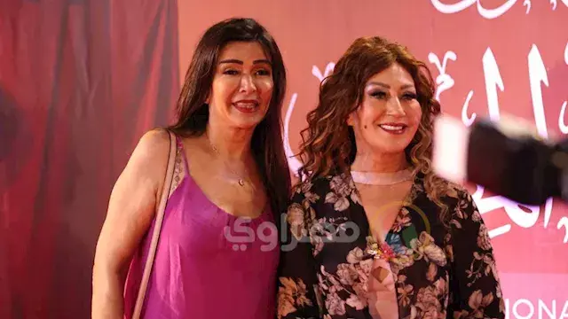 بالصور- إيناس مكي وجيهان قمري...