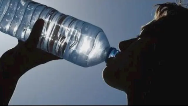 العطش الكاذب.. لماذا يطلب جسمك...