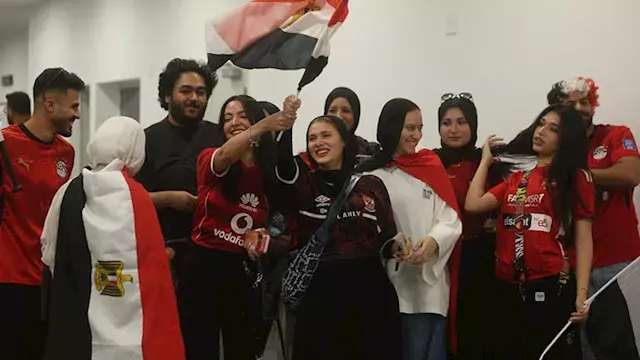بالصور.. توافد جماهيري كبير با...