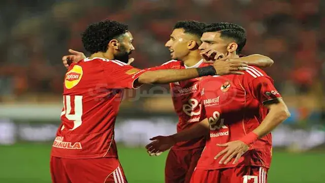 المشاركة الأفريقية مهددة.. ماذا يحتاج الأهلي للفوز بالدوري قبل مباراة إنبي؟