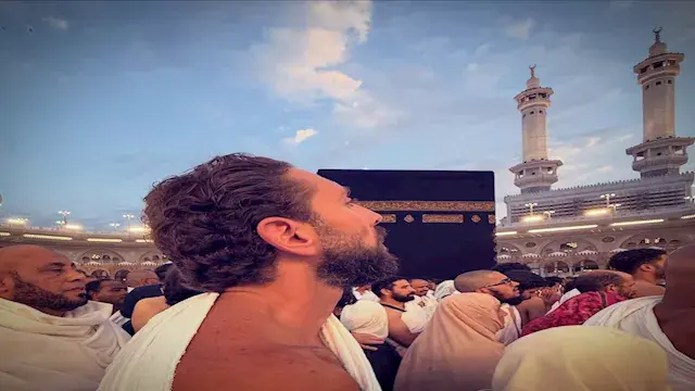 تامر هاشم يؤدي مناسك العمرة: أجمل رحلة للقلب والروح