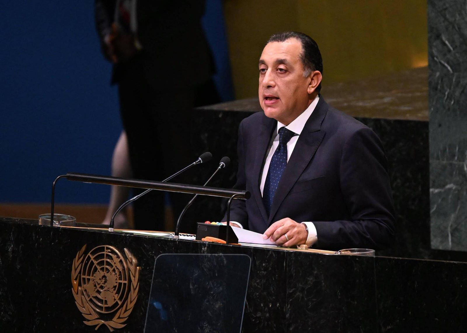 مدبولي يجدد تمسك مصر بإخلاء ال...